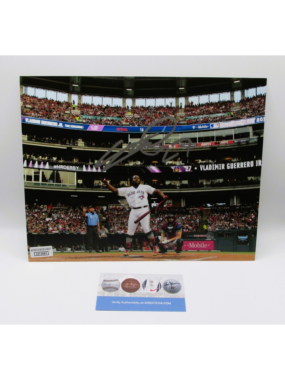 Vladimir Guerrero Jr. Signed 8x10 Photo With COA (2373691)